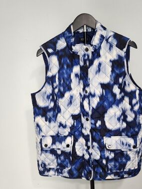 Jones New York Blue & White Quilted Tie-Dye Puffer Vest Fall Fashion